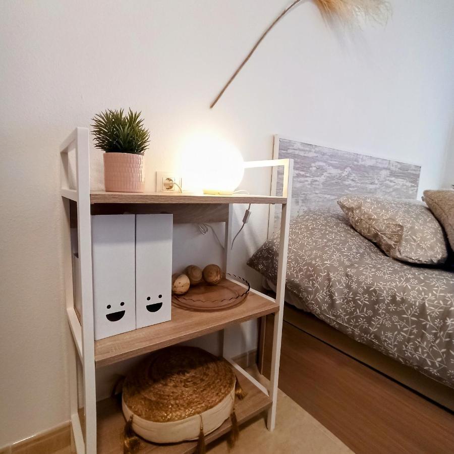 شقة Apartamento Con Piscina Terraza Y Parking إل كامبيلو المظهر الخارجي الصورة